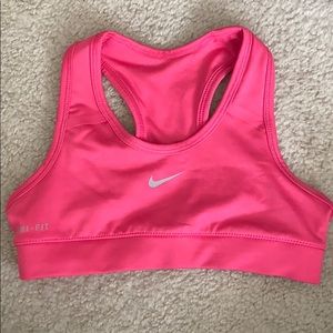 NEVER USED NIKE GIRLS SPORTS BRA